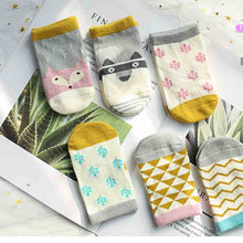 Load image into Gallery viewer, Baby soft floor socks