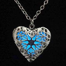Load image into Gallery viewer, Heart Locket glow necklace creative gift for girls and boys