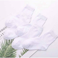 Load image into Gallery viewer, students white socks