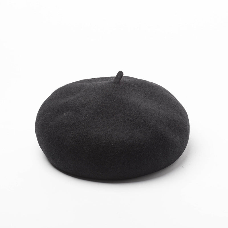 Simple and fashionable wool beret for women