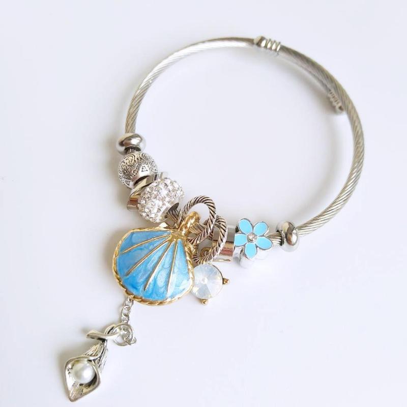 Blue Shell Bell charm Bracelet for women / gifts for girls