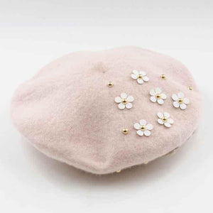 Pink wool beret with flowers