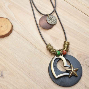 Classic Style Heart Pendant Necklace Green Black Coffee