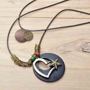 Classic Style Heart Pendant Necklace Green Black Coffee