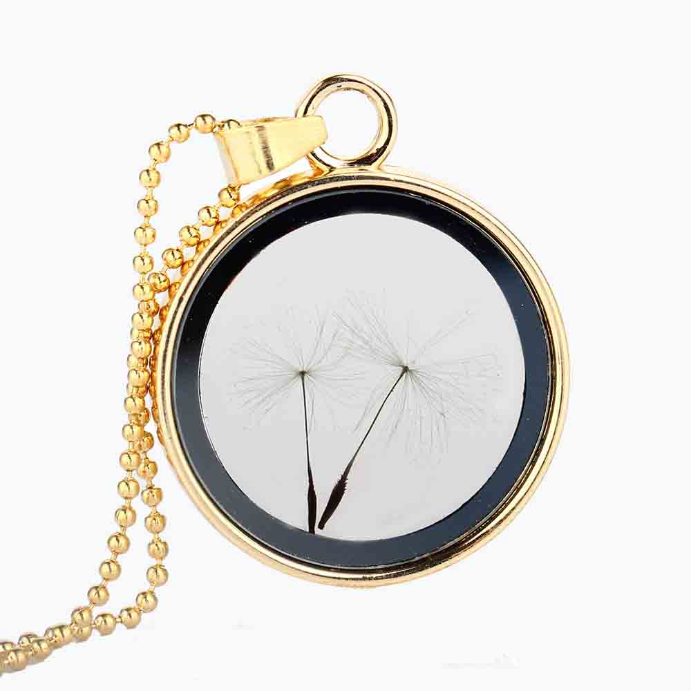 Creative and fashionable locket necklace for men and women
