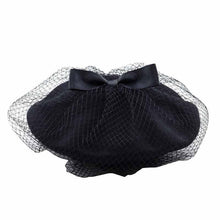 Load image into Gallery viewer, Wool Black Beret with veil 